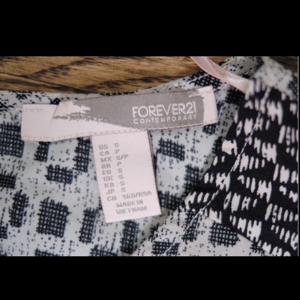 Printed Tee - Picture 3 of 3